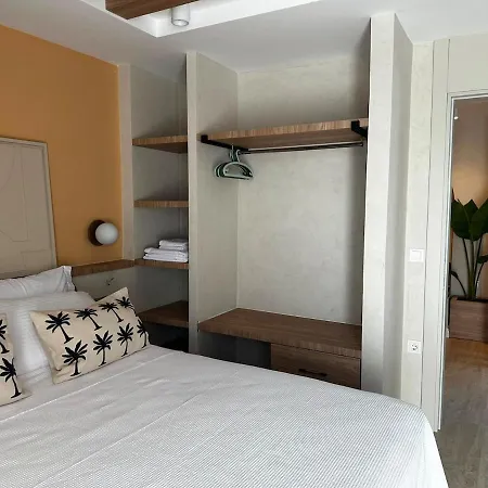 Leos Brand-new Boho Chic Apartment *