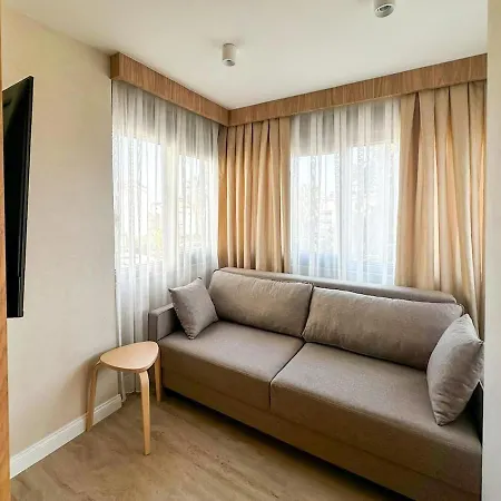 Apartment Leos Brand-new Boho Chic Side